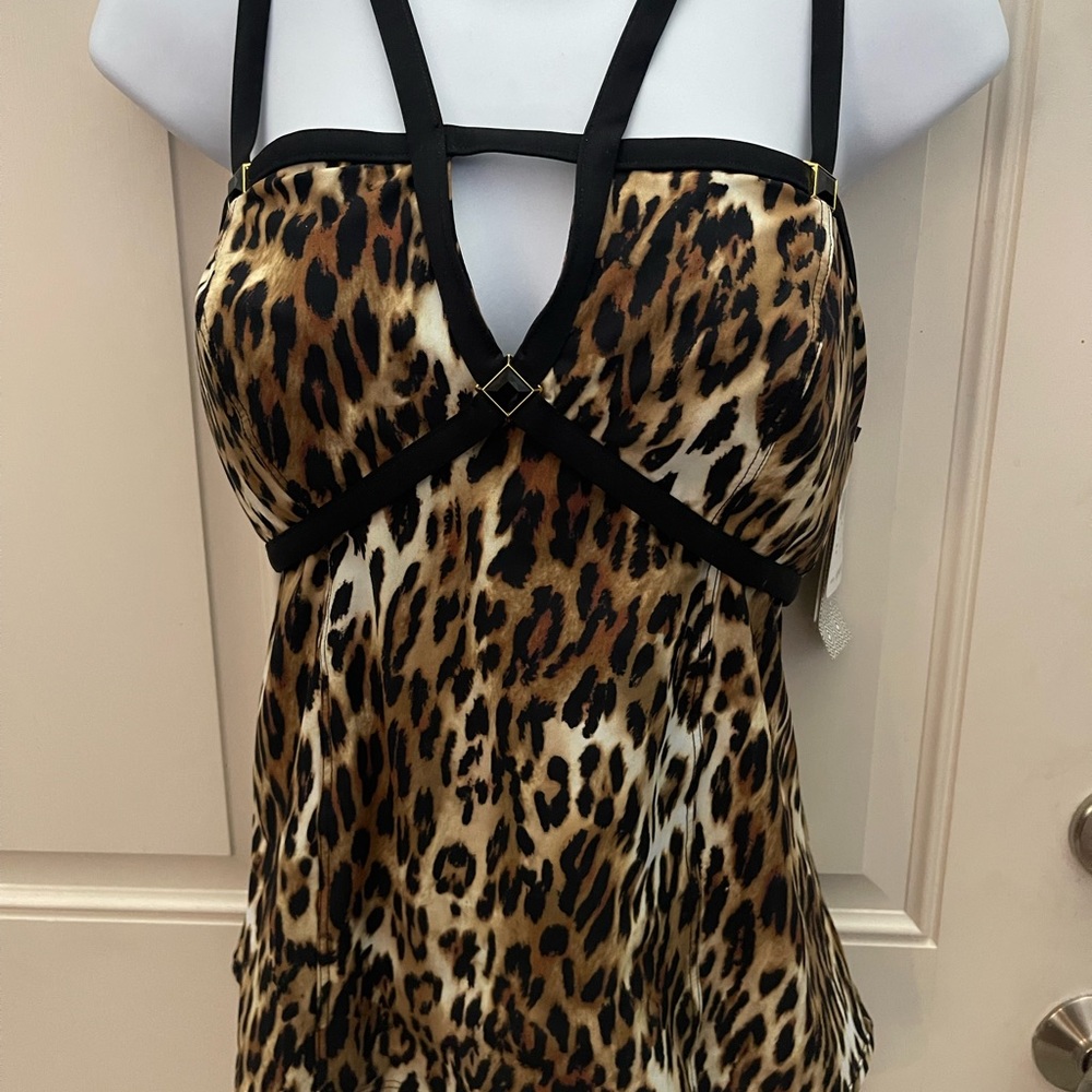 BNWT Amoressa tankini top. Sexy leopard print with cut-out